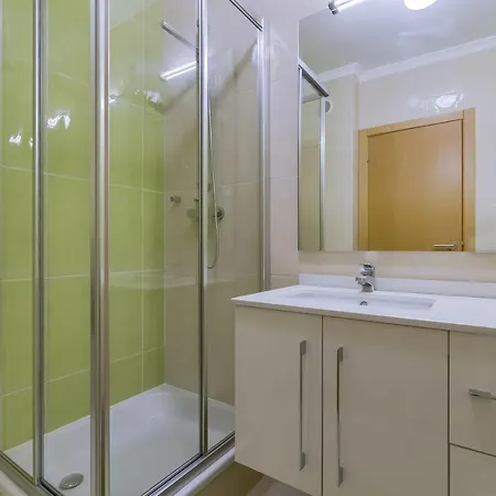 Novo - Modern - Quarteira * Cavacos