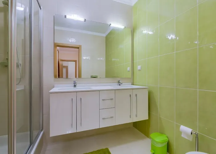 Novo - Modern -